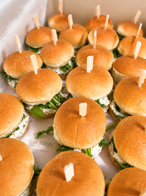 The Brunch Square Layer Box